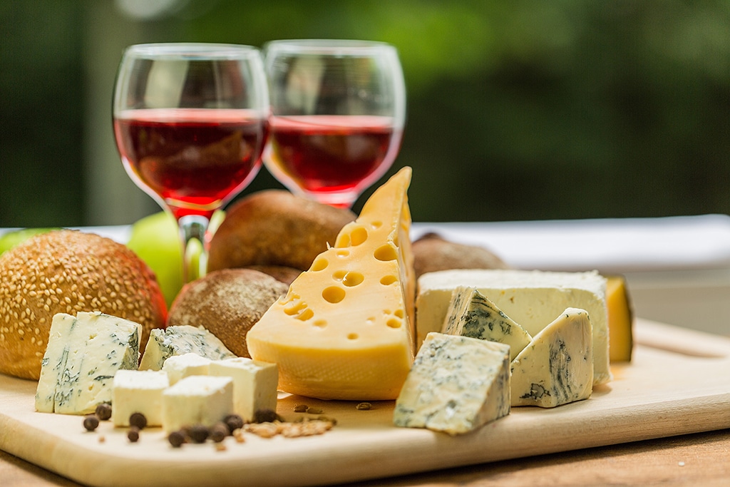 Gourmet Food Guide Wine and Cheese